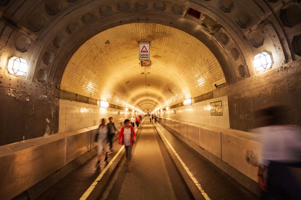 Ein Tunnel bei der Stadtführung "Mit allen Sinnen"