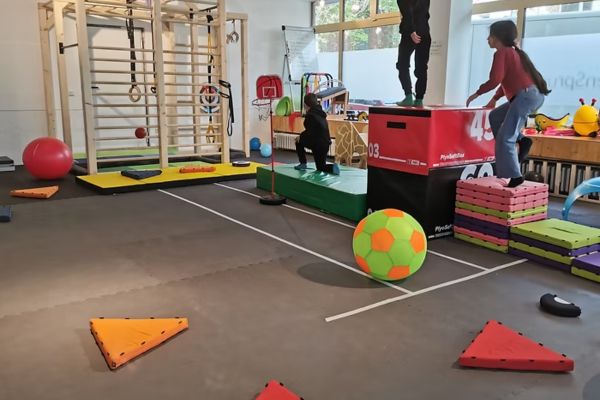 Sportraum zum Toben und spielen! 